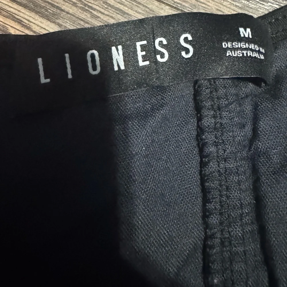 Lioness corset top size M - Picture 3 of 3